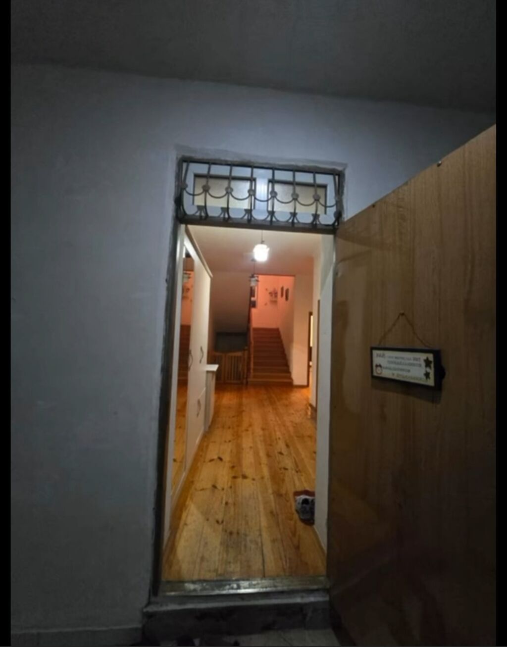 Çıxarış var Ümumi 261 kv 5 sorta tikilib həyətə 4 maşın rahat girir