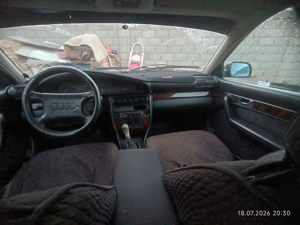 Audi 100: 1992 г., 2.8 л, Механика, Газ, Седан: фото 6