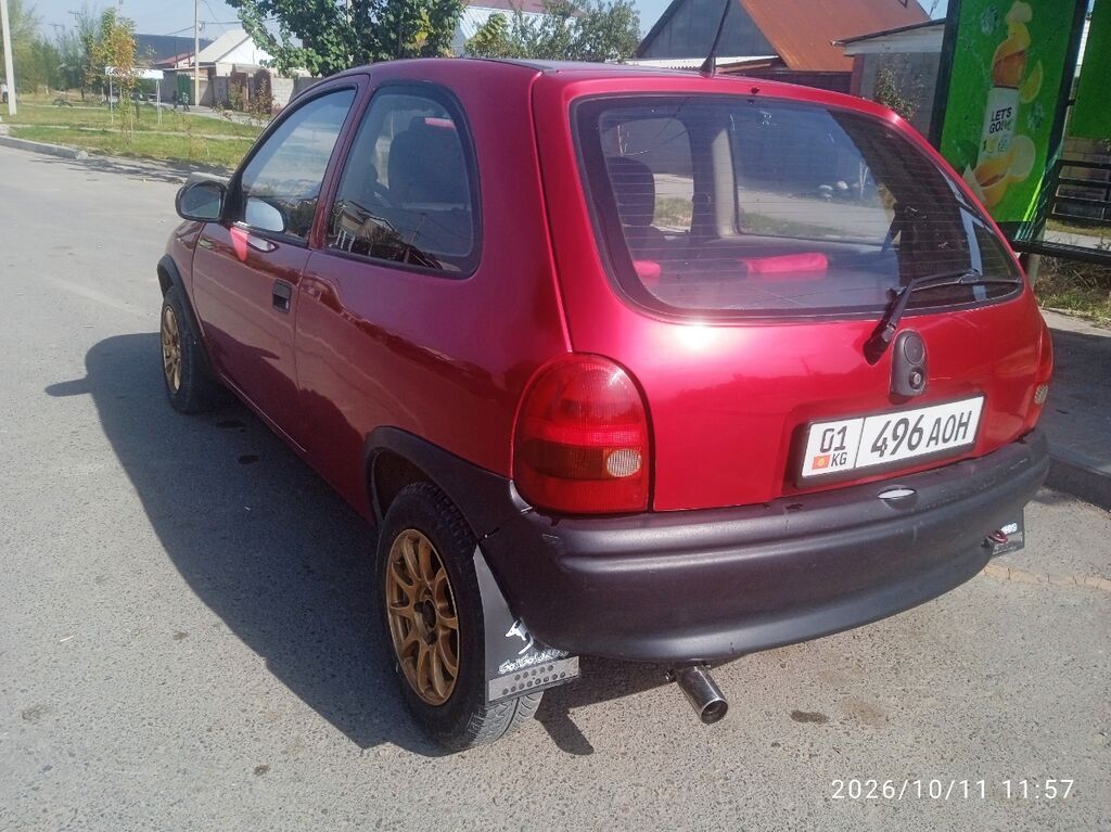 Opel Corsa: 1994 г., 1.2 л, Механика, Бензин, Купе: фото 5