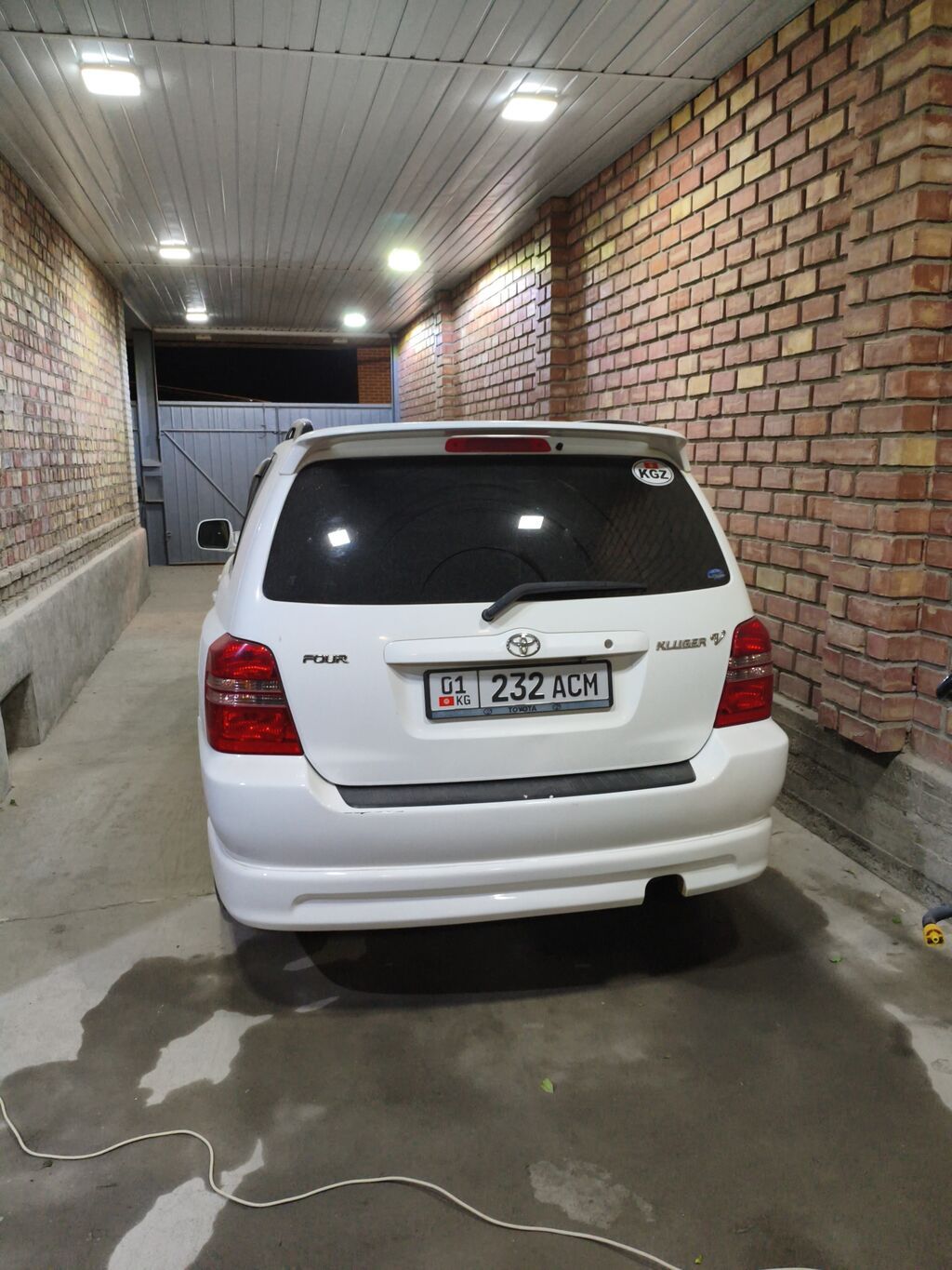 Toyota Kluger: 2003 г., 2.4 л, Автомат, Бензин, Кроссовер: фото 2