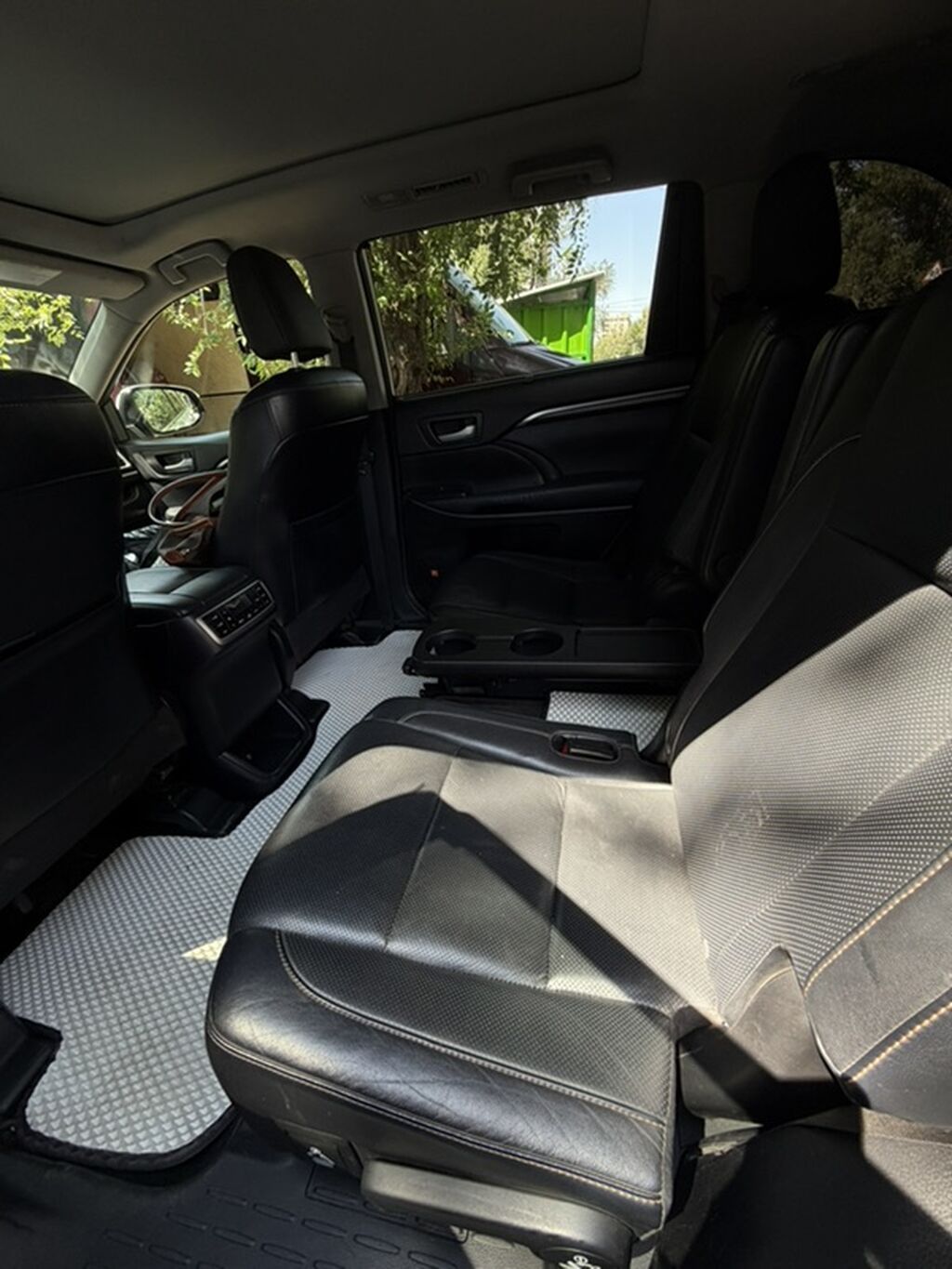 Toyota Highlander: 2014 г., 3.5 л, Автомат, Гибрид, Кроссовер: фото 3