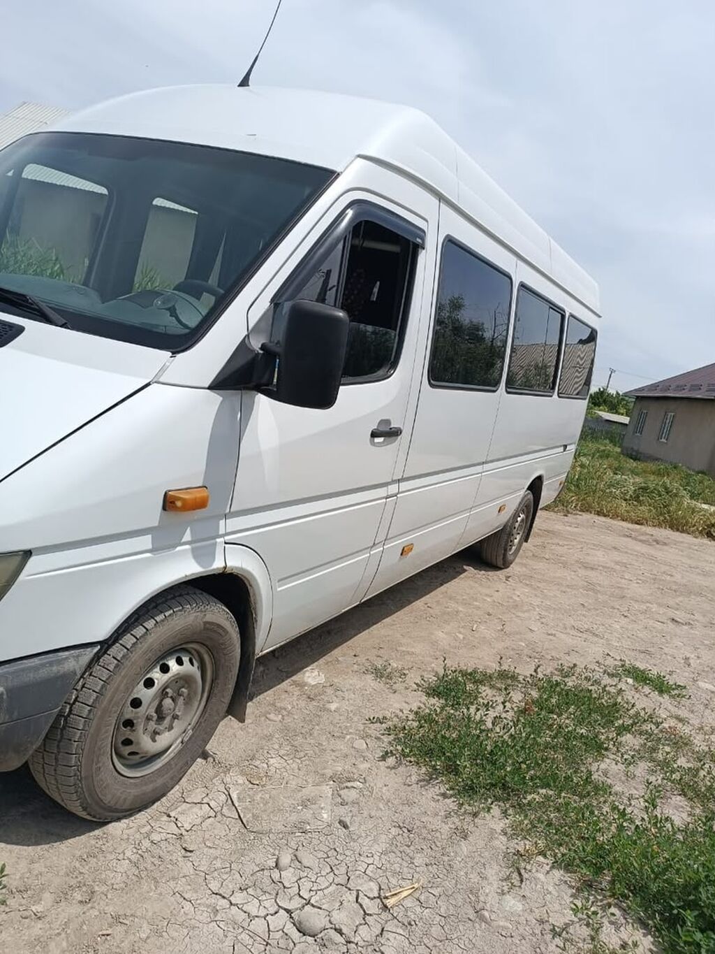 Mercedes-Benz Спринтер: 2004 г., 2.2 л, Механика, Дизель, Бус: фото 1