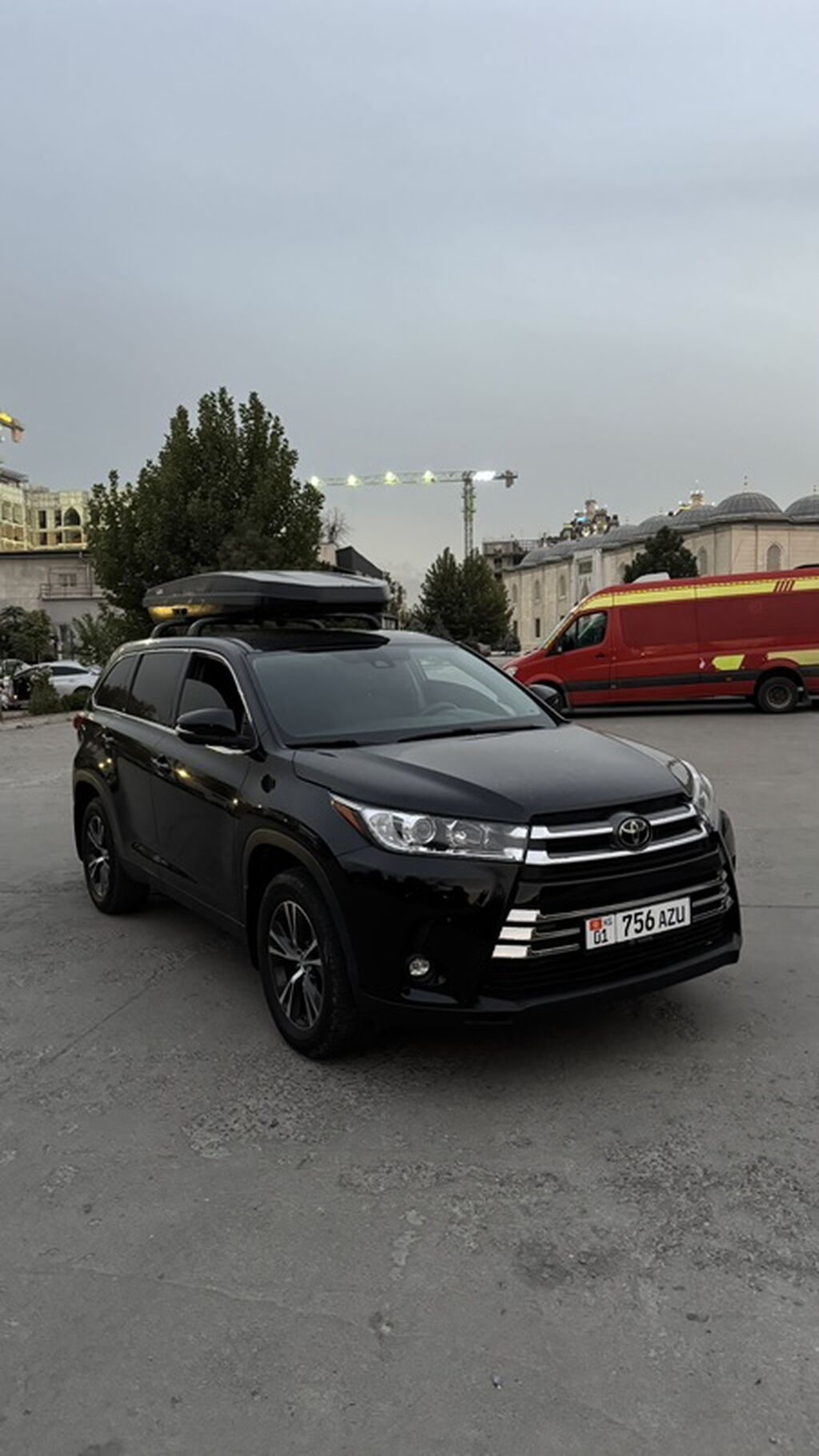 Toyota Highlander: 2019 г., 3.5 л, Автомат, Бензин, Кроссовер: фото 3