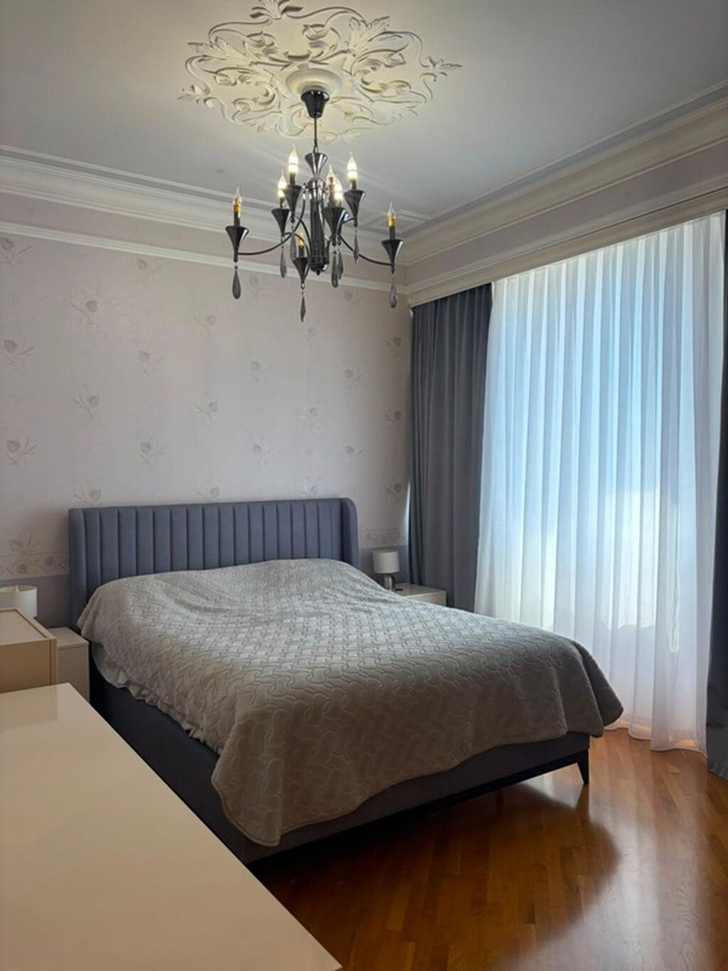 4 otaqlı 153 kv geniş mənzil – klassik interyer - Dəbdəbəli zal