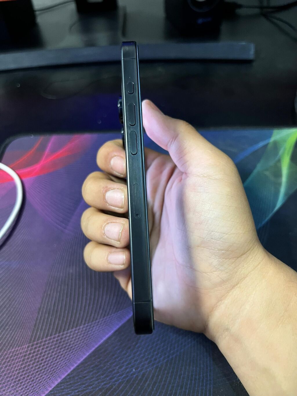 IPhone 15 Pro, Б/у, 256 ГБ, Black Titanium, Чехол, 88 %: фото 5