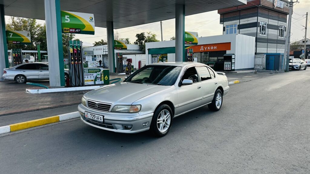 Nissan Maxima: 1998 г., 2.5 л, Автомат, Бензин, Седан: фото 2