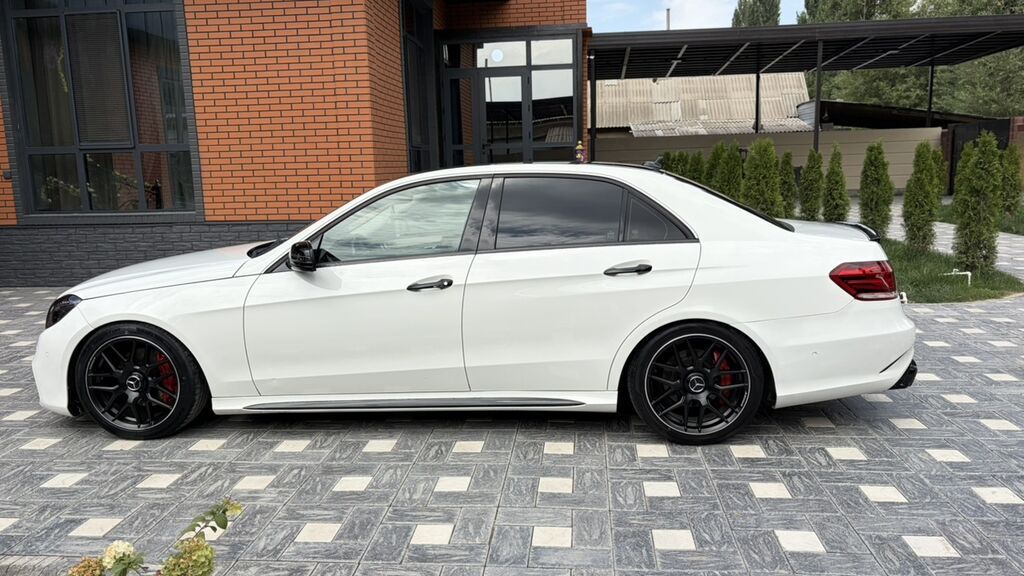 Mercedes-Benz E-Class: 2013 г., 2 л, Автомат, Бензин, Седан: фото 6