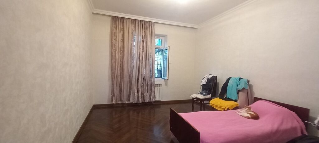 3 otaqlı, 120 kv. m, Yeni təmirli