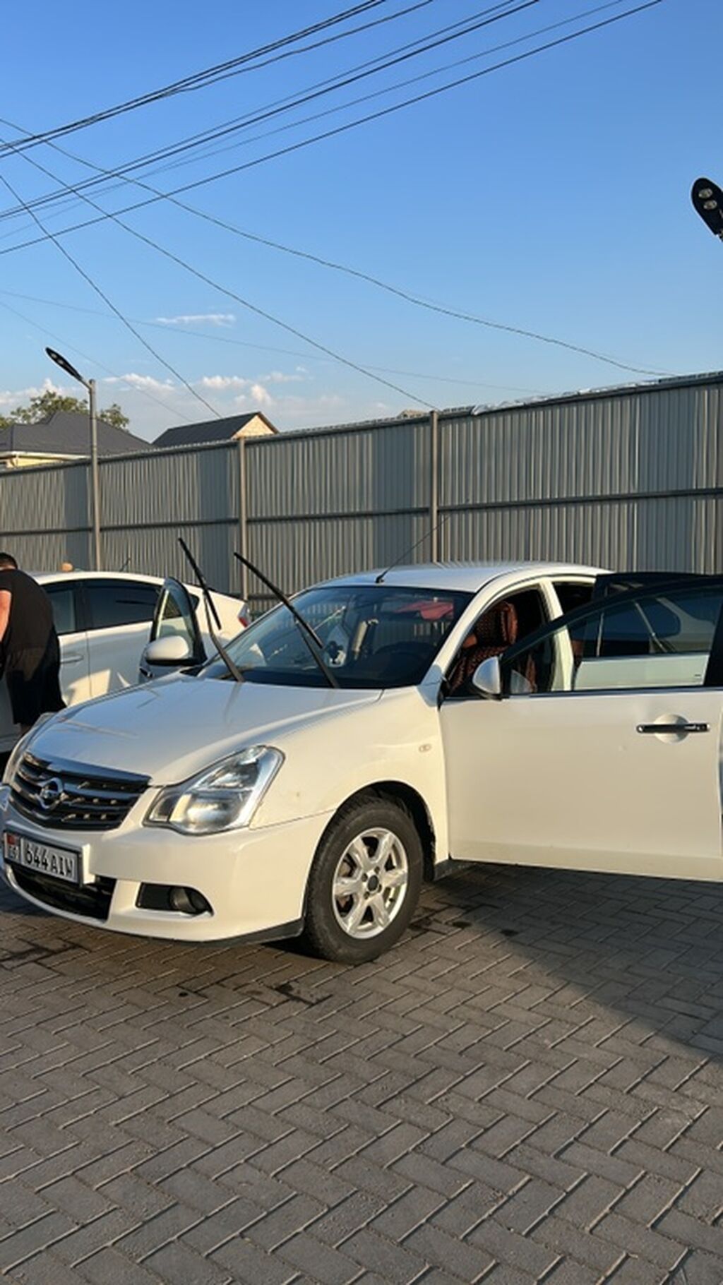 Nissan Almera: 2018 г., 1.6 л, Автомат, Газ, Седан: фото 2