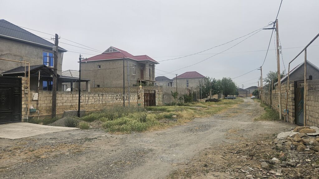 9 otaq, 299 kv. m, Təmirsiz