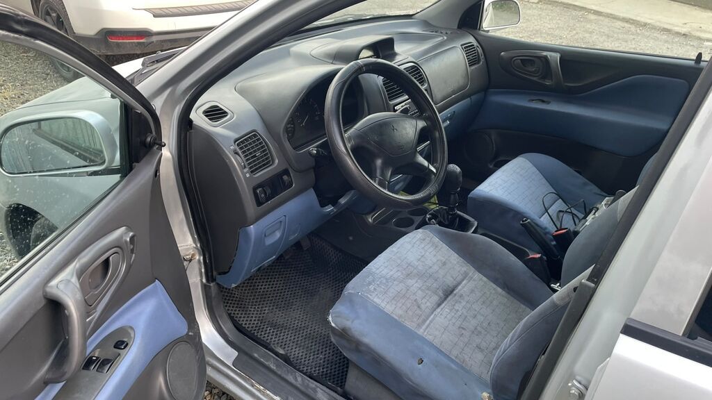 Mitsubishi Pajero Mini: 2002 г., 1.6 л, Механика, Бензин, Внедорожник: фото 2