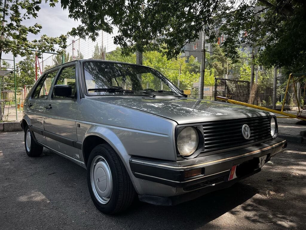 Volkswagen Golf: 1989 г., 1.6 л, Механика, Бензин, Хэтчбэк: фото 3