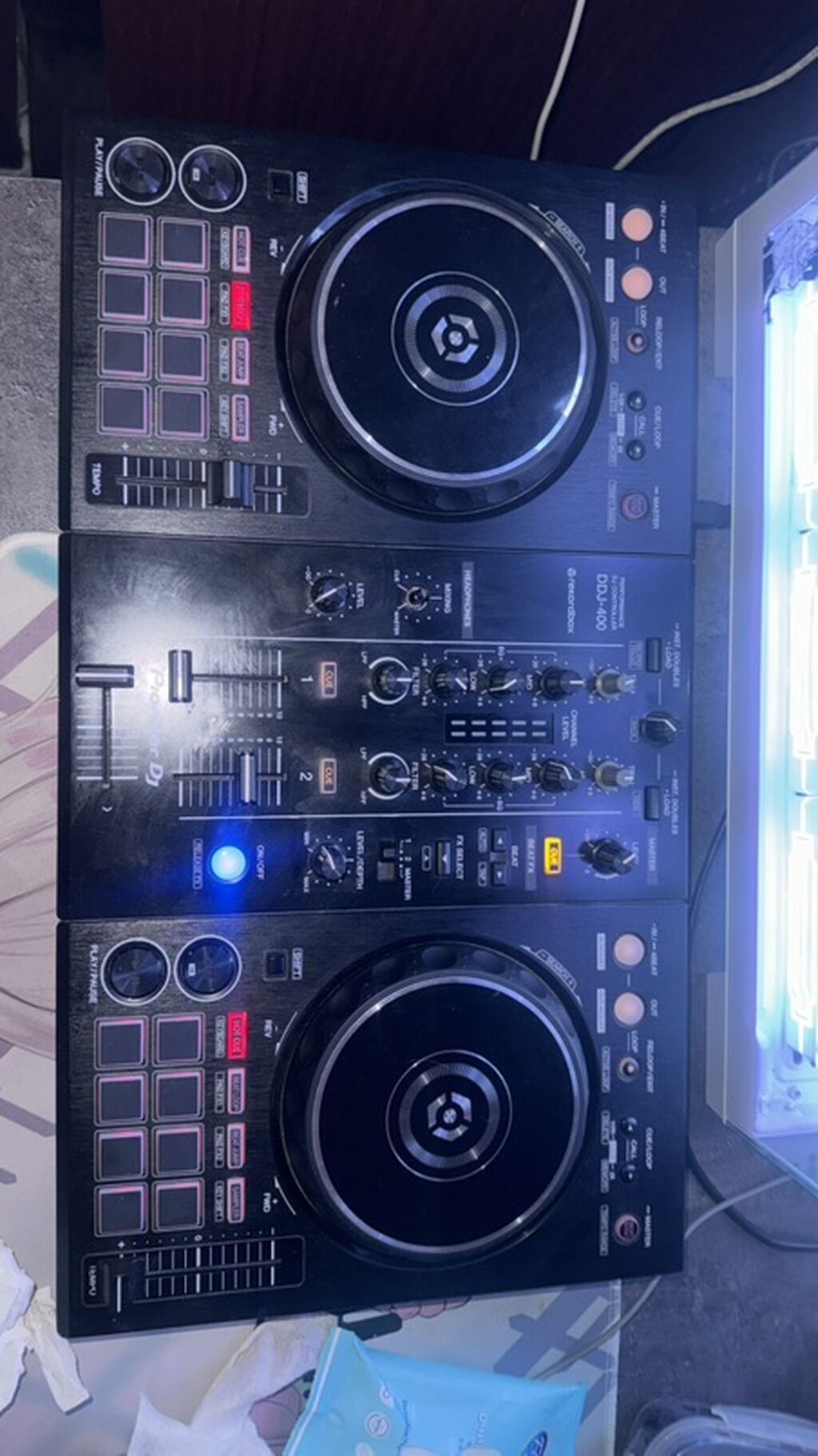Pioneer DJ DDJ-400 — двухканальный DJ‑контроллер для Rekordbox DJ: фото 1