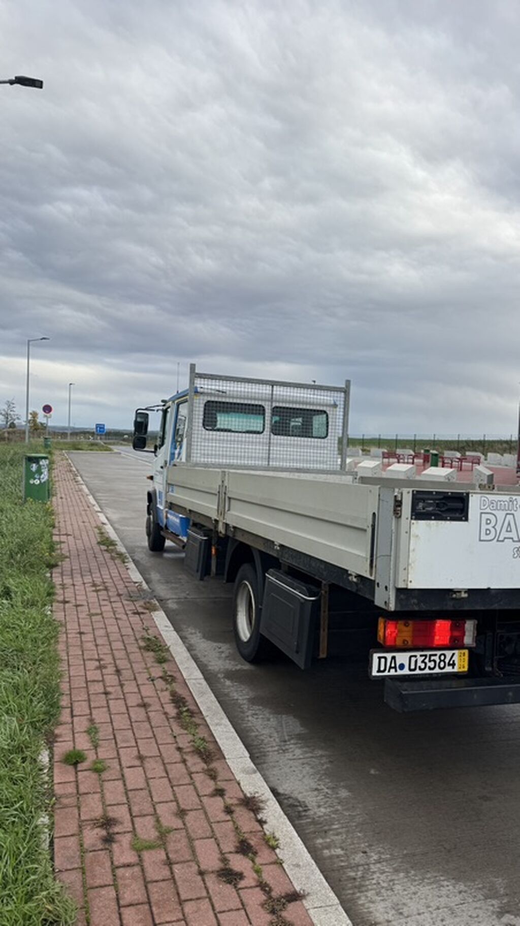 Бортовой грузовик Mercedes-Benz Vario 816D (двойная кабина) -: фото 5
