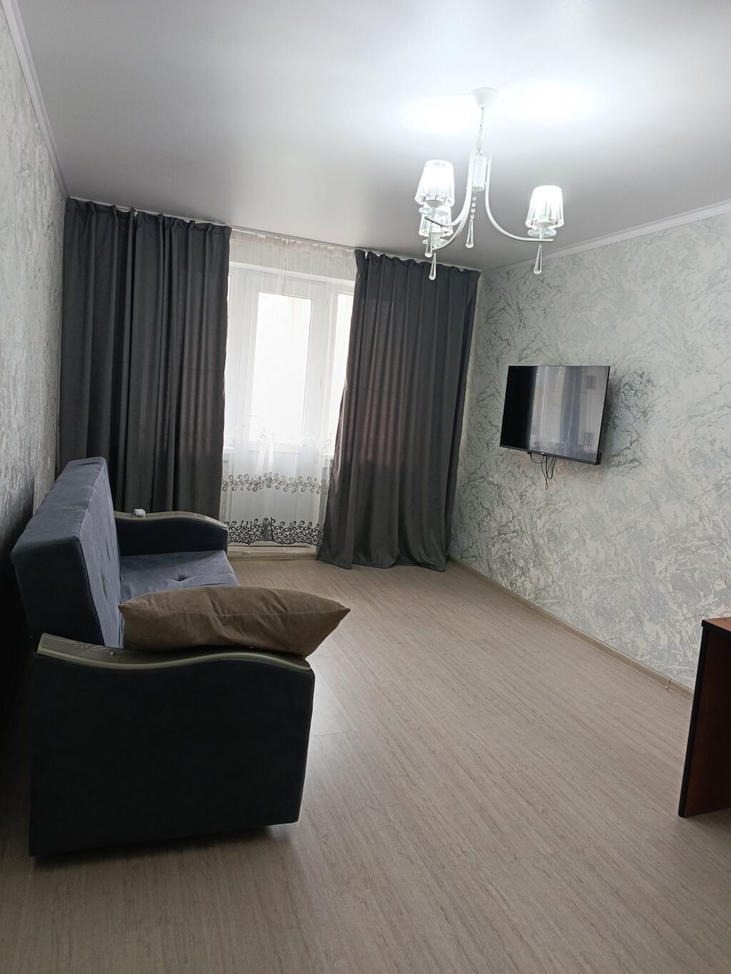 1 комната, 32 м², 10 мкр 104 серия, 3 этаж, Евроремонт: фото 2