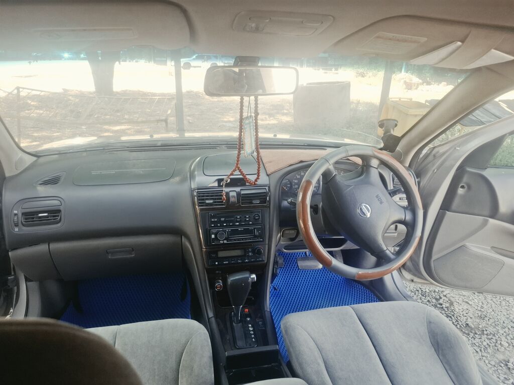 Nissan Cefiro: 2002 г., 2 л, Автомат, Бензин, Седан: фото 8