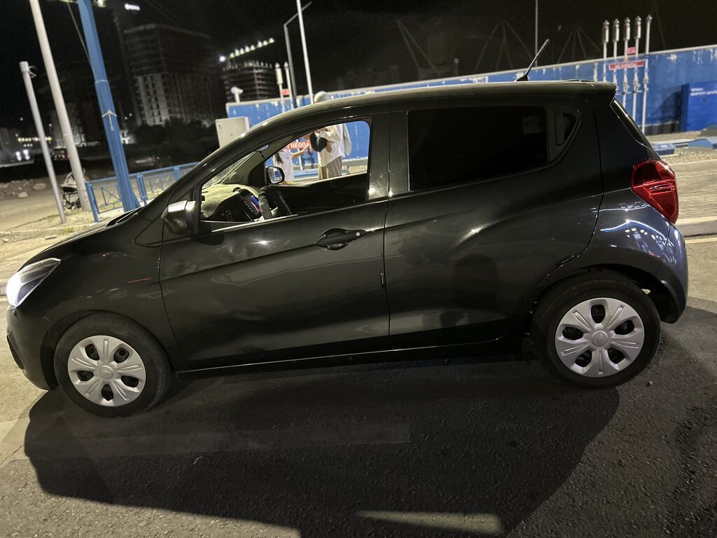 Chevrolet Spark: 2017 г., 1 л, Автомат, Бензин, Хэтчбэк: фото 7