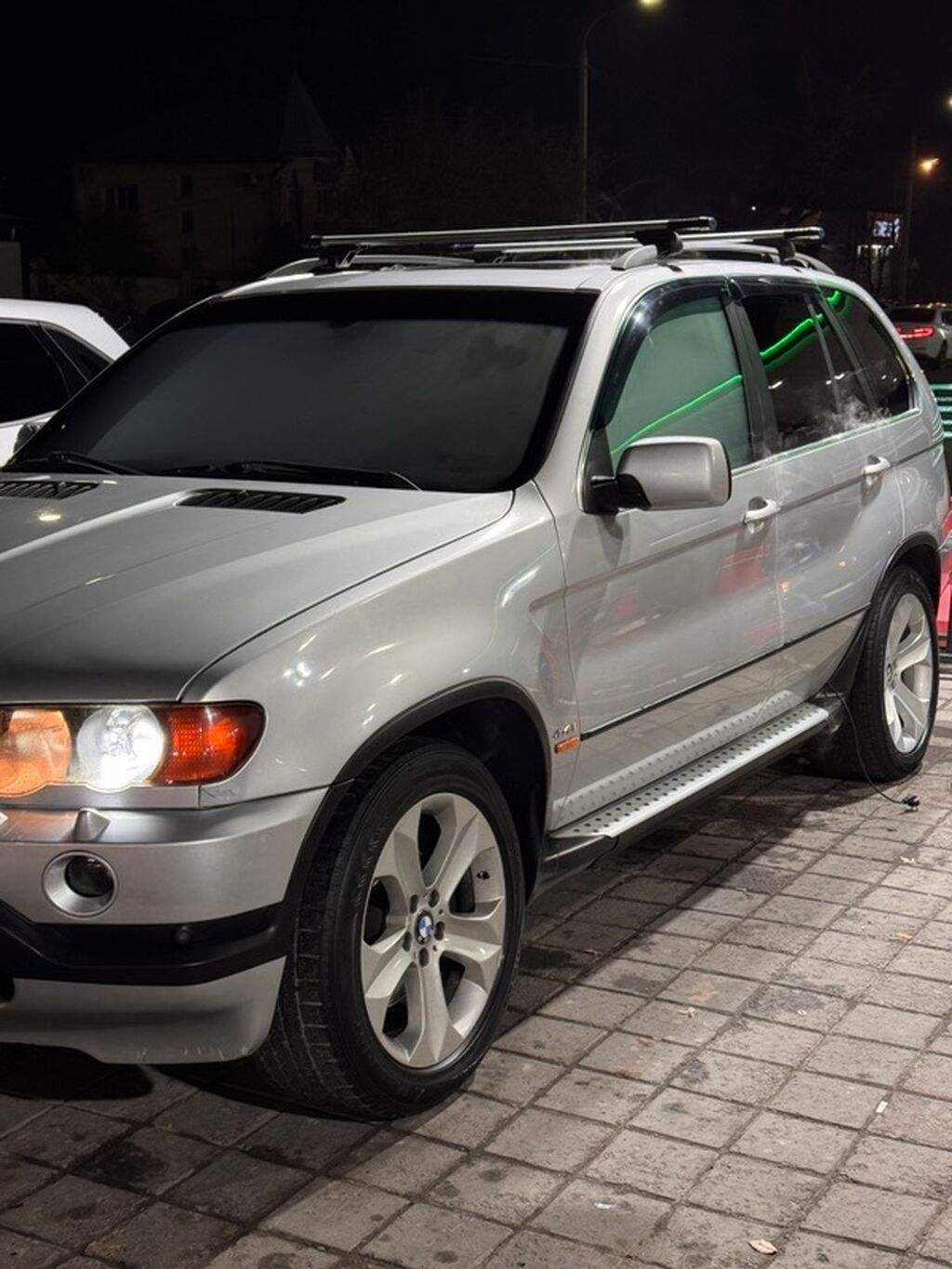 BMW X5: 2002 г., 4.4 л, Автомат, Бензин, Кроссовер: фото 3