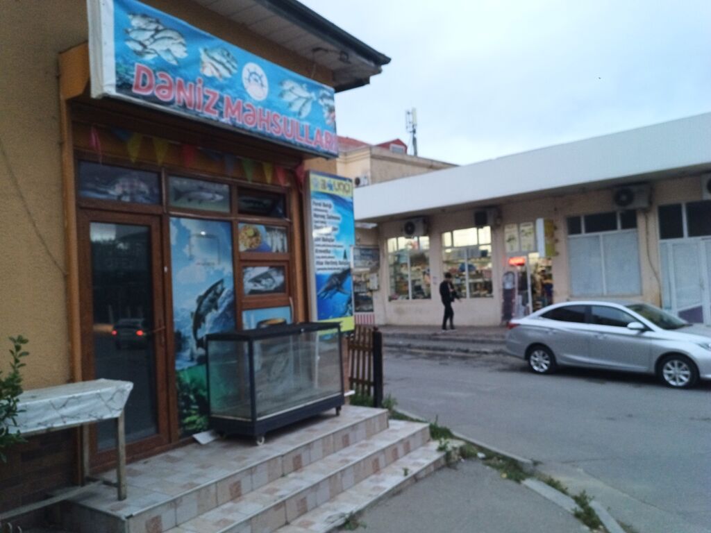 İcarəyə verilir ! Soyuducular və hər bir lazımı əşyaları var. Ünvan 8