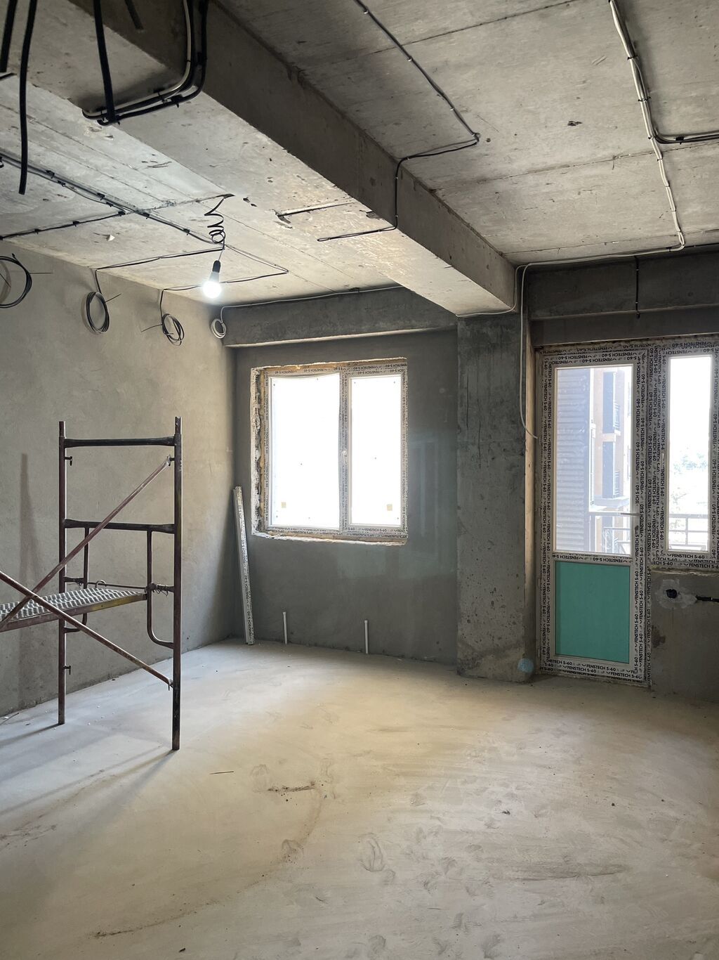 1 комната, 43 м², парк Фучика Элитка, 2 этаж, ПСО (под самоотделку): фото 4