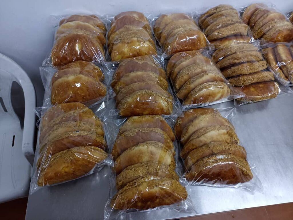 Булочка кекс рогалик жасаганга кыз келиндер керек акысы жумасына: фото 3