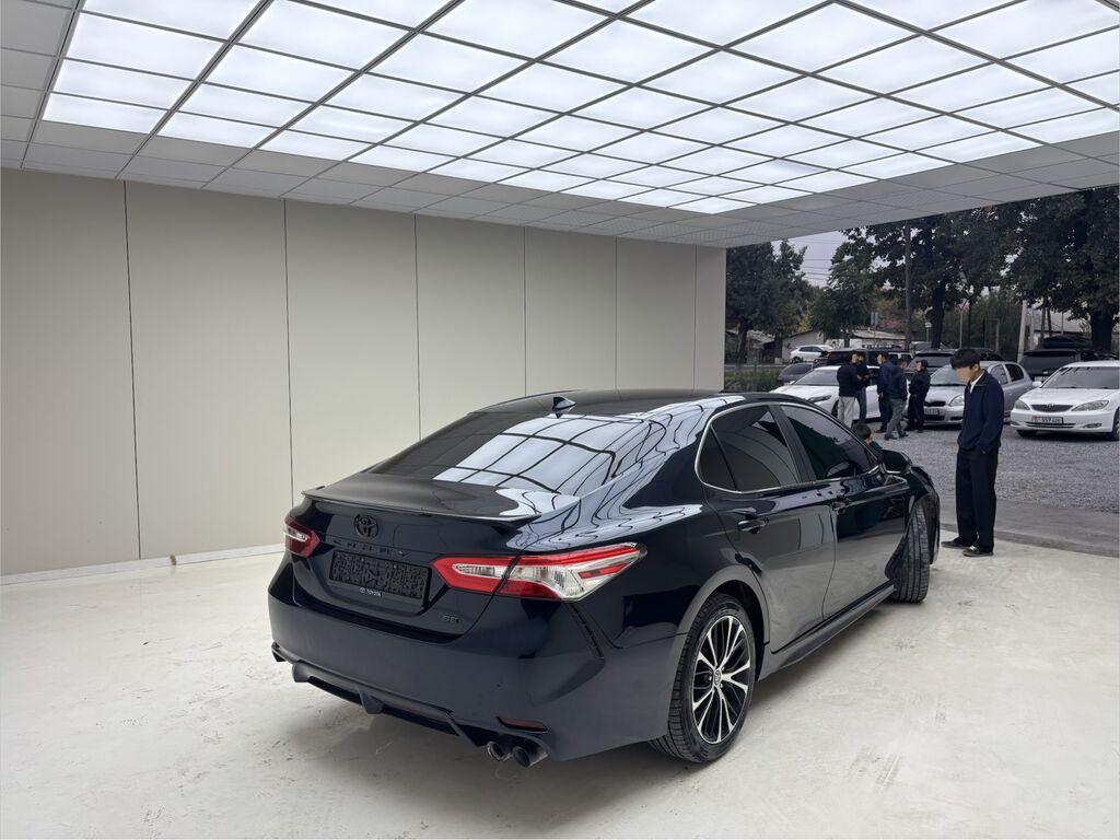 Toyota Camry: 2020 г., 2.5 л, Автомат, Бензин, Седан: фото 2