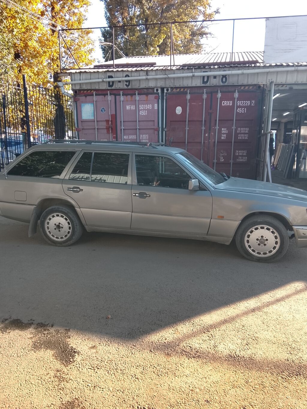 Mercedes-Benz W124: 1990 г., Универсал: фото 4