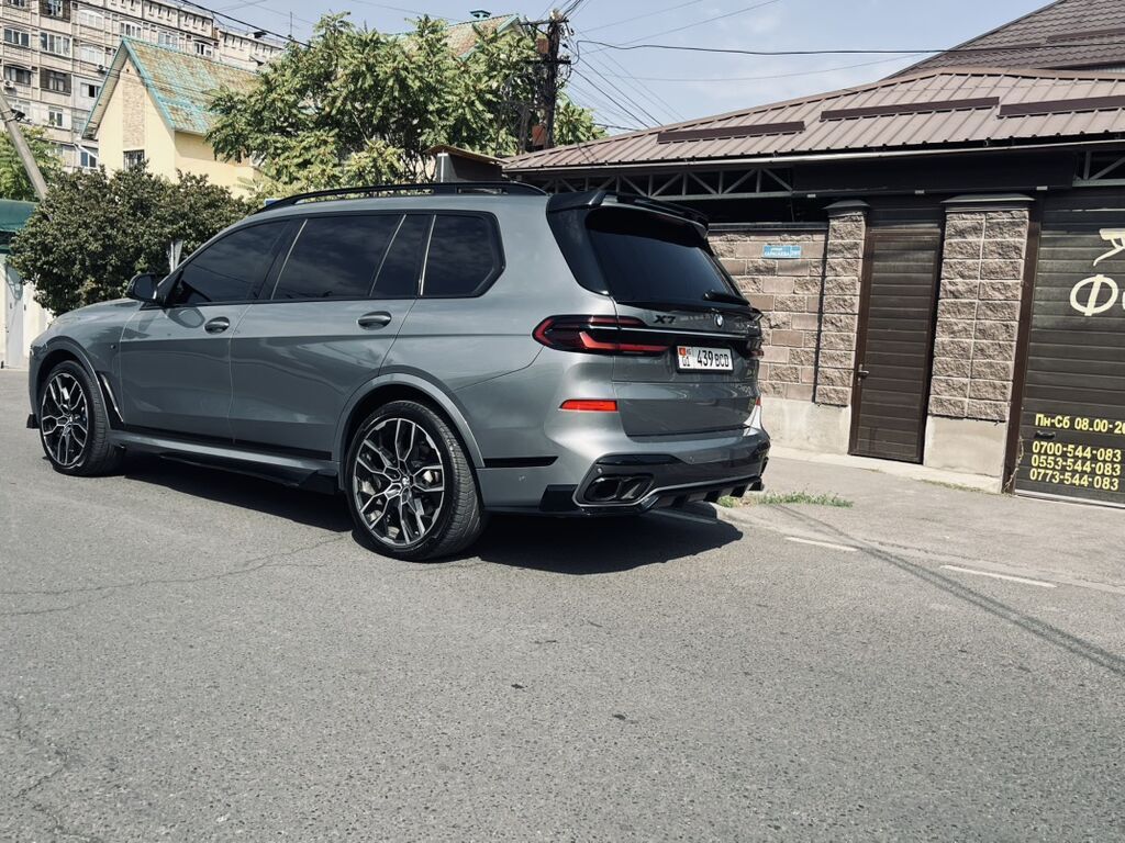 BMW X7: 2023 г., 3 л, Автомат, Бензин, Внедорожник: фото 3