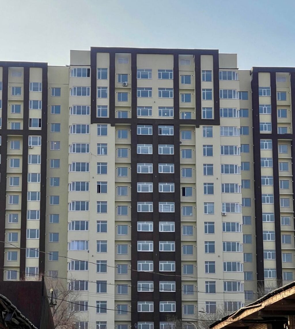 2 комнаты, 76 м², Пишпек 12 этаж, ПСО (под самоотделку): фото 1