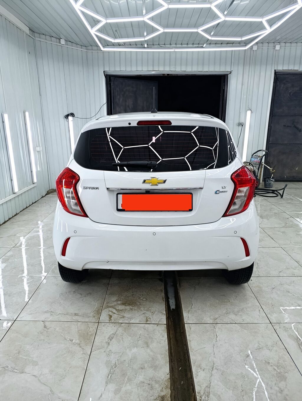 Chevrolet Spark: 2017 г., 1 л, Вариатор, Бензин, Хэтчбэк: фото 2