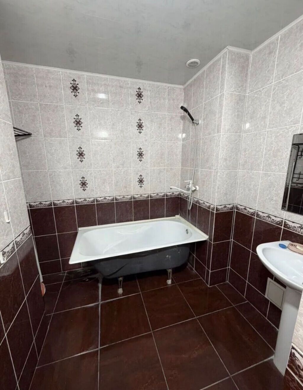 2 комнаты, 70 м², Элитка, 9 этаж, Евроремонт — фото 2