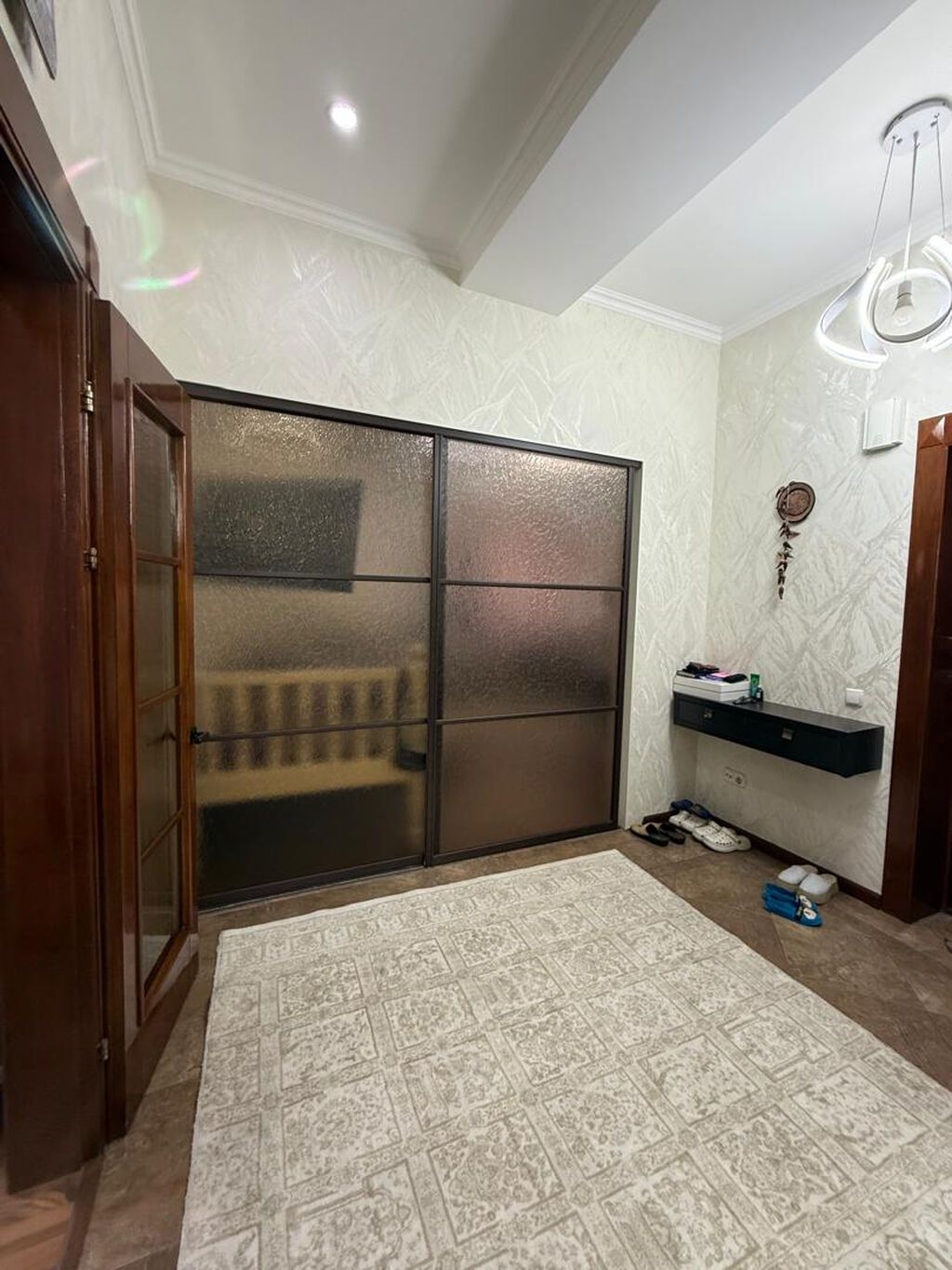 3 комнаты, 166 м², Азия Молл 3 этаж, Евроремонт: фото 6