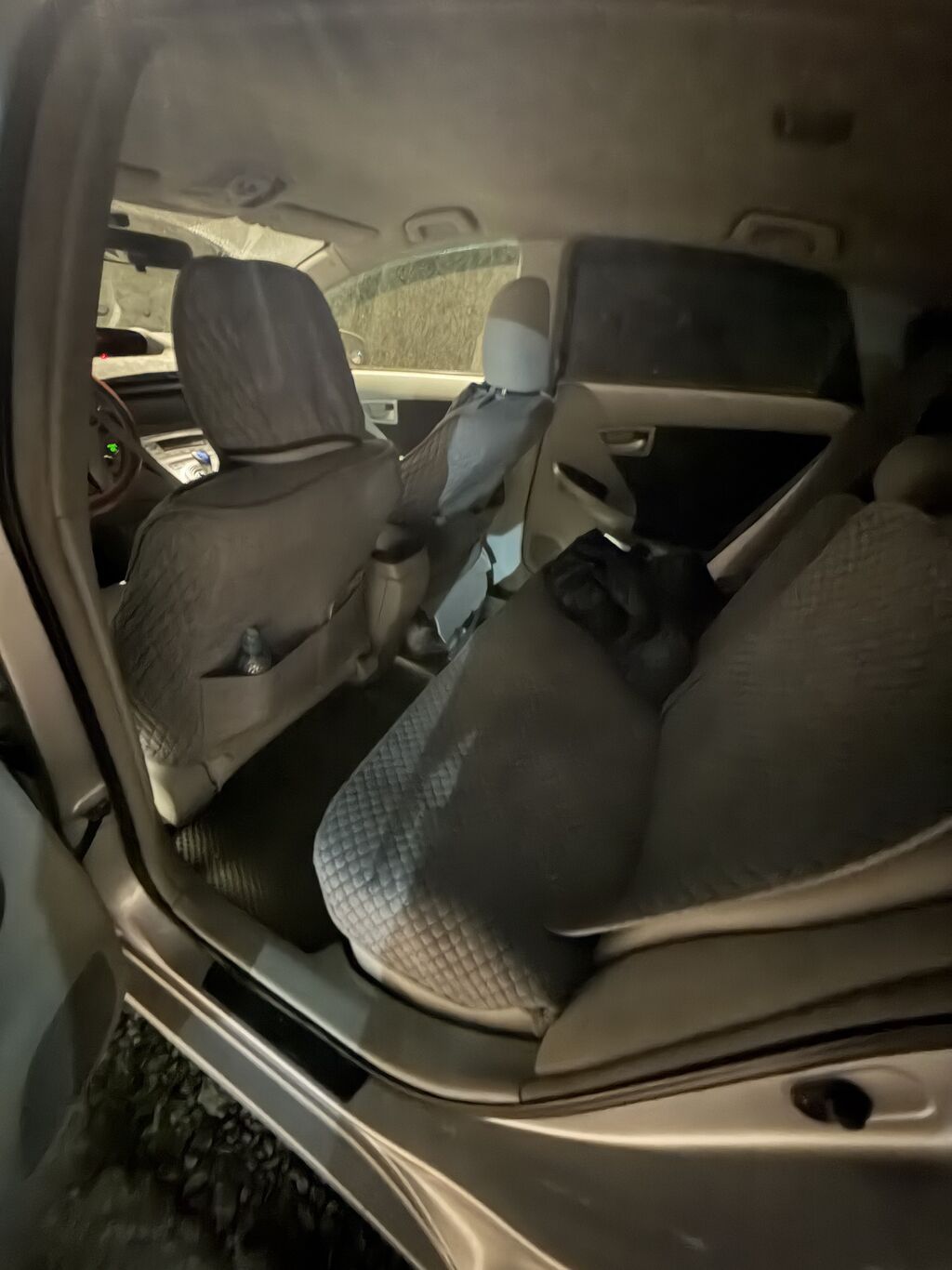 Toyota Prius: 2012 г., 1.8 л, Вариатор, Гибрид, Хэтчбэк: фото 3