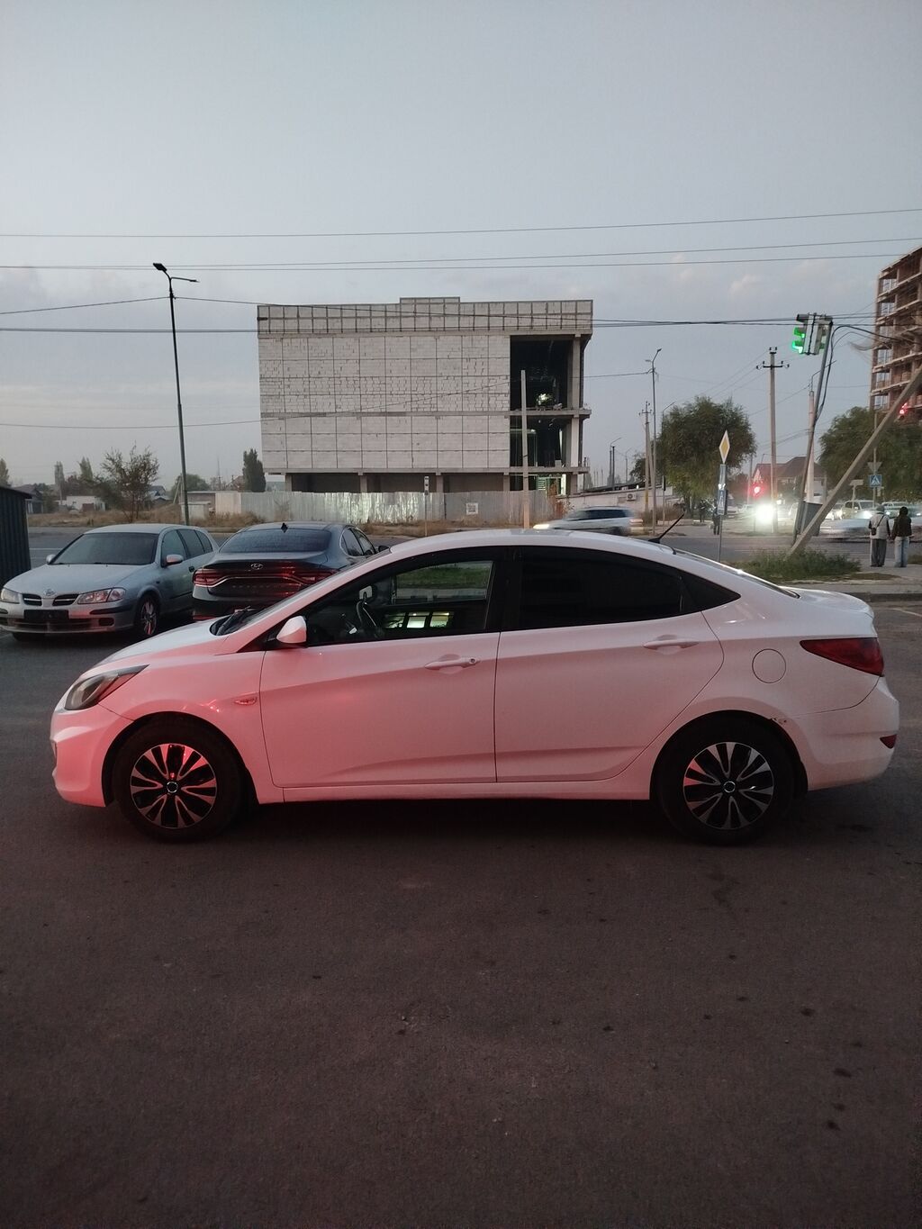 Hyundai Solaris: 2014 г., 1.4 л, Автомат, Бензин, Седан: фото 3