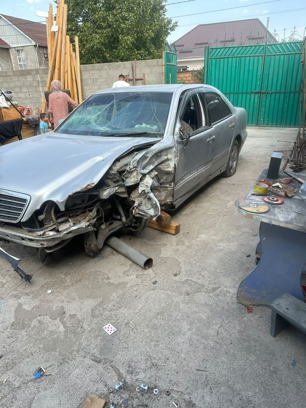 Mercedes-Benz E-Class: 1999 г., 3.2 л, Автомат, Седан: фото 4