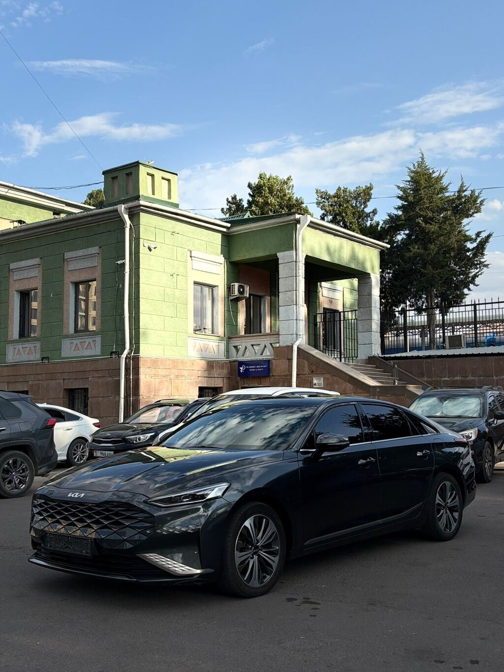 Kia K8: 2022 г., 1.6 л, Автомат, Гибрид, Седан: фото 3