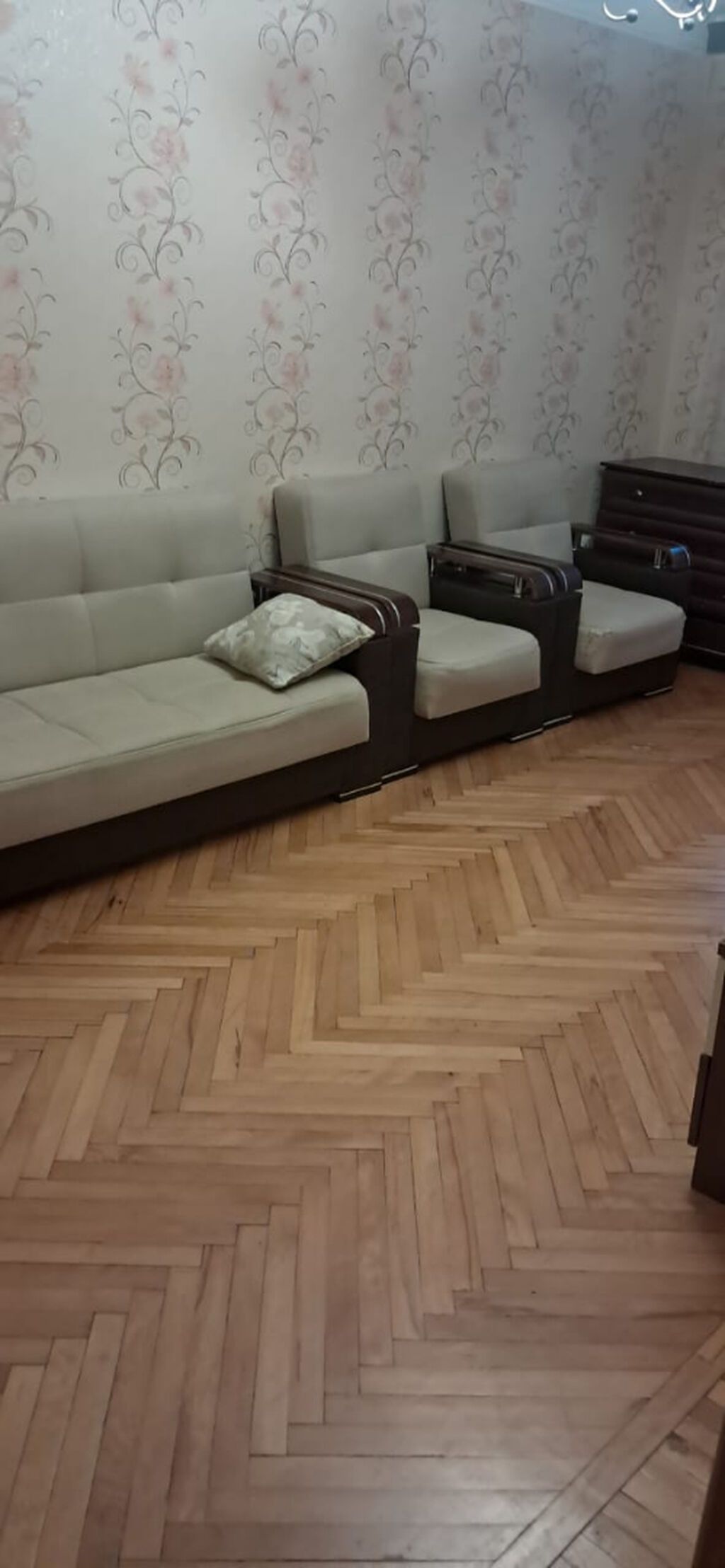 Сдаётся 3-комнатная квартира в старом фонде, Gənclik, 80 м², 850 AZN/мес, фото 3 / 12