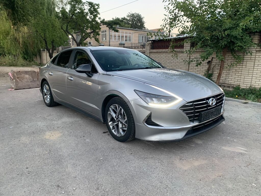 Hyundai Sonata: 2019 г., 2 л, Автомат, Газ, Седан: фото 2