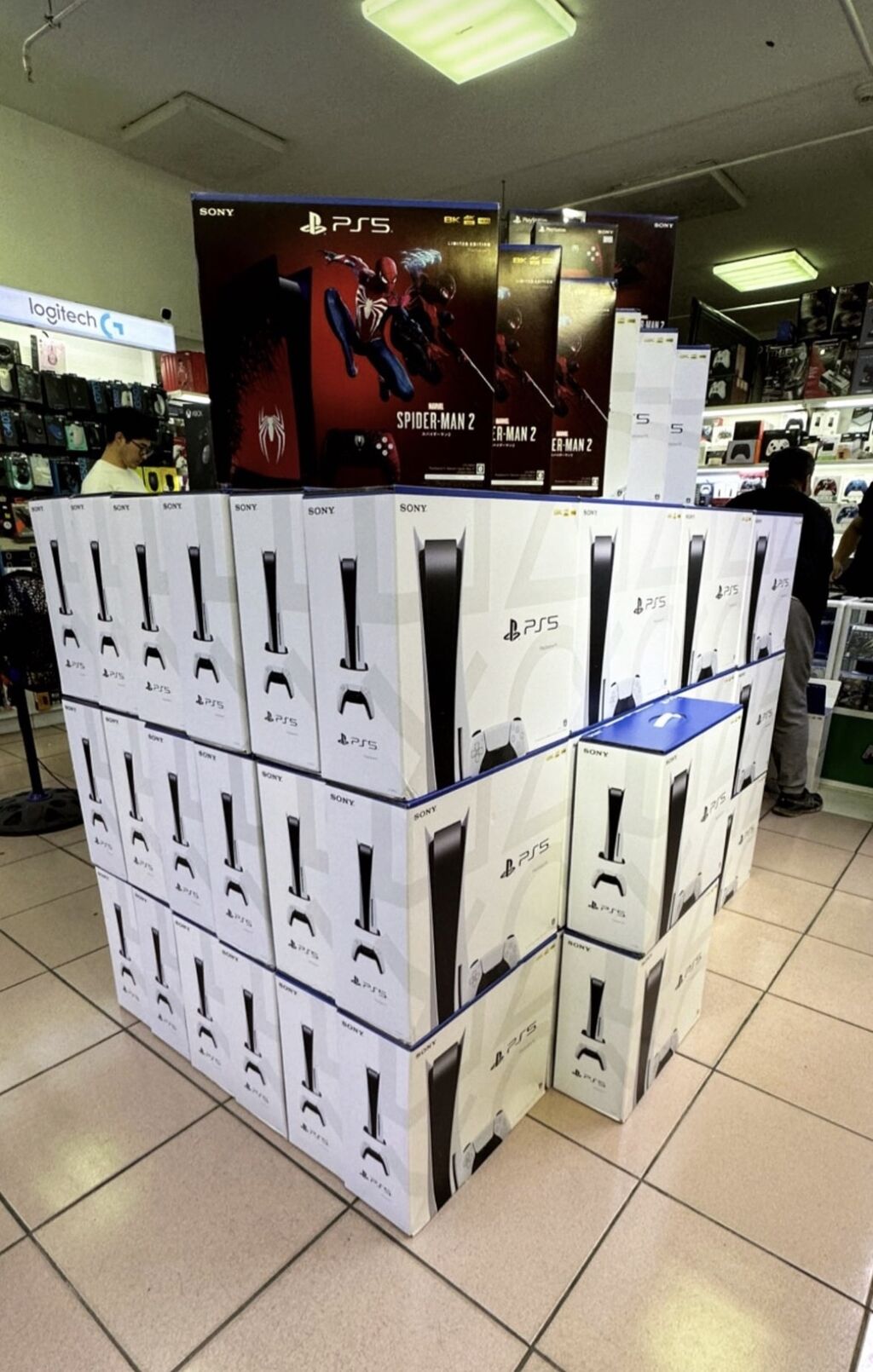 Ps5 с дисководом Приставки все новые: 46900 KGS PS5 (Sony PlayStation 5 ...