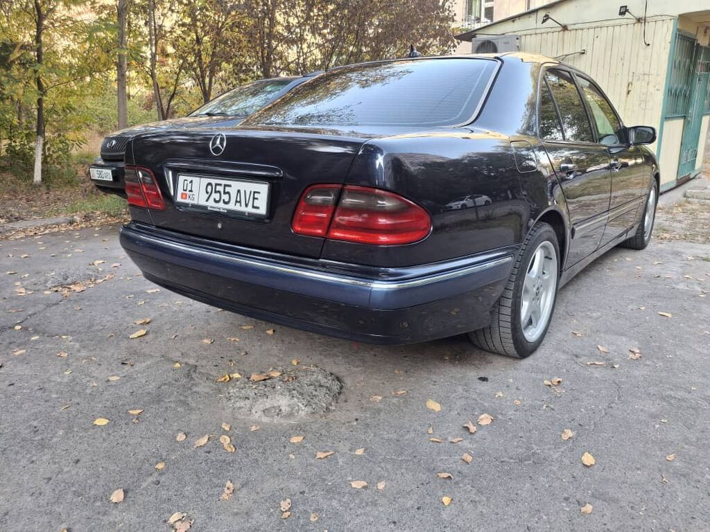 Mercedes-Benz E-Class: 1999 г., 4.3 л, Автомат, Бензин, Седан: фото 3
