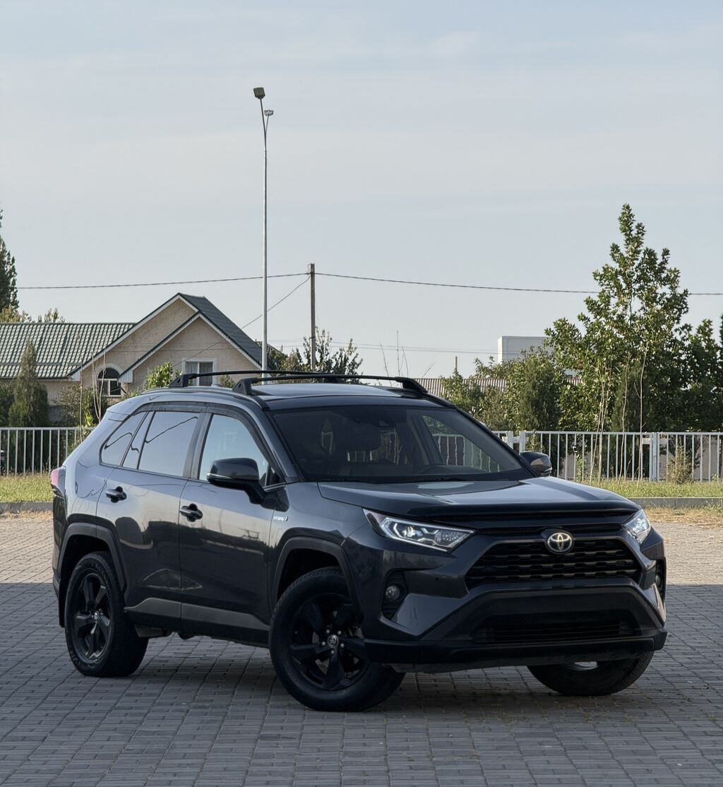 Toyota RAV4: 2019 г., 2.5 л, Автомат, Гибрид, Кроссовер: фото 1