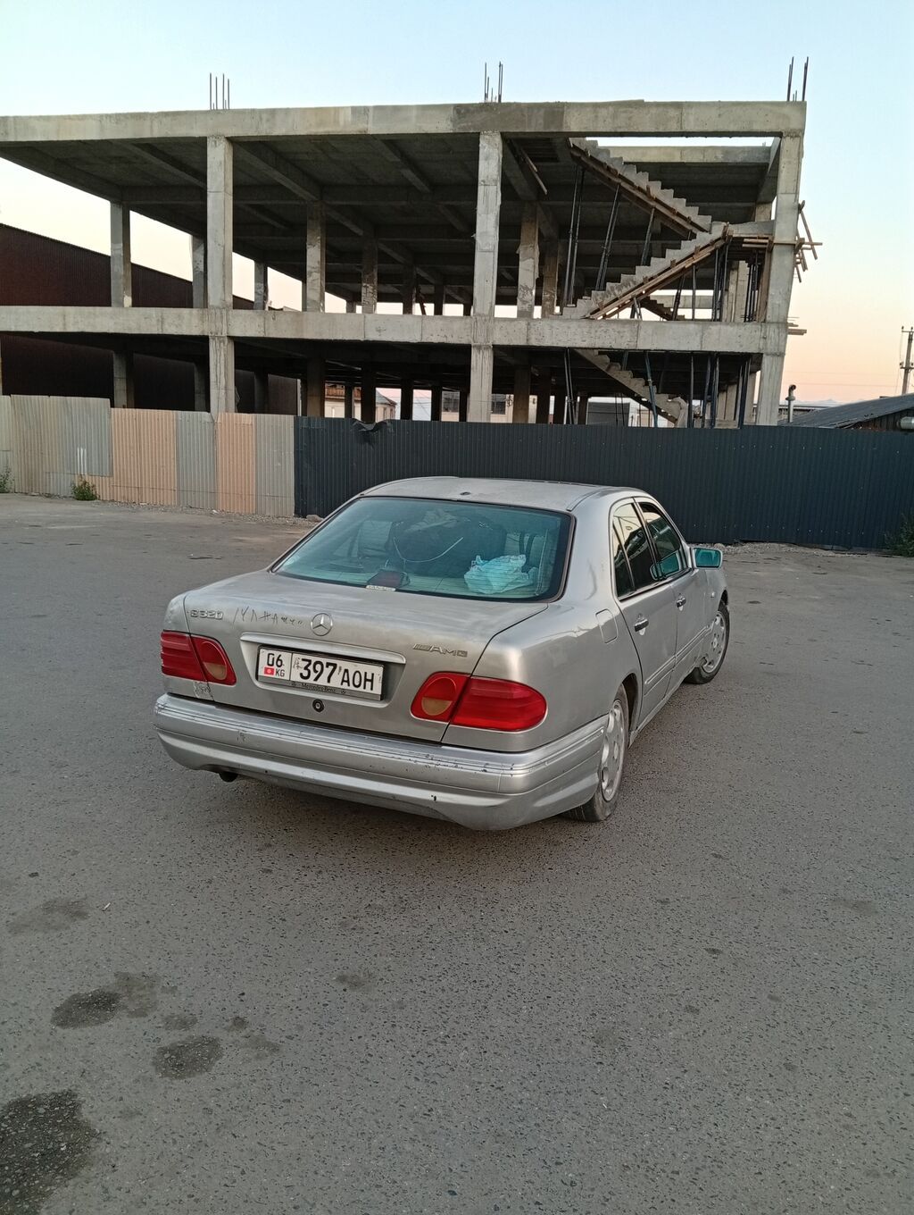 Mercedes-Benz E-Class: 1997 г., 2.3 л, Автомат, Бензин, Седан: фото 3