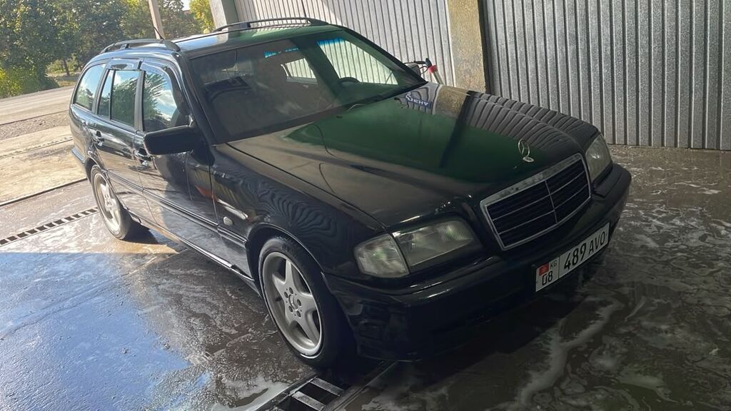 Mercedes-Benz C-Class: 1998 г., 1.8 л, Механика, Бензин, Универсал: фото 1