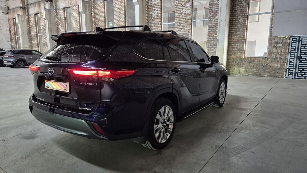 Toyota Highlander: 2020 г., 2.5 л, Гибрид, Кроссовер: фото 3