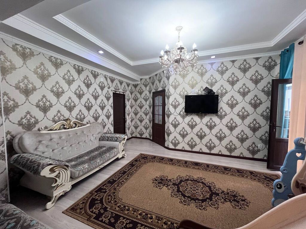 3-комн. квартира, 112 м², р-н Пишпек, 7/10 эт.: фото 2