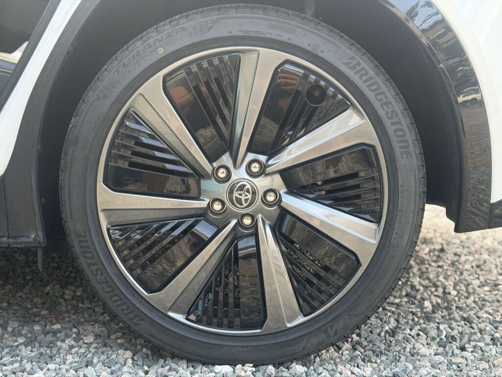 Toyota bZ5: 2026 г., 0.1 л, Автомат, Электромобиль, Кроссовер: фото 5