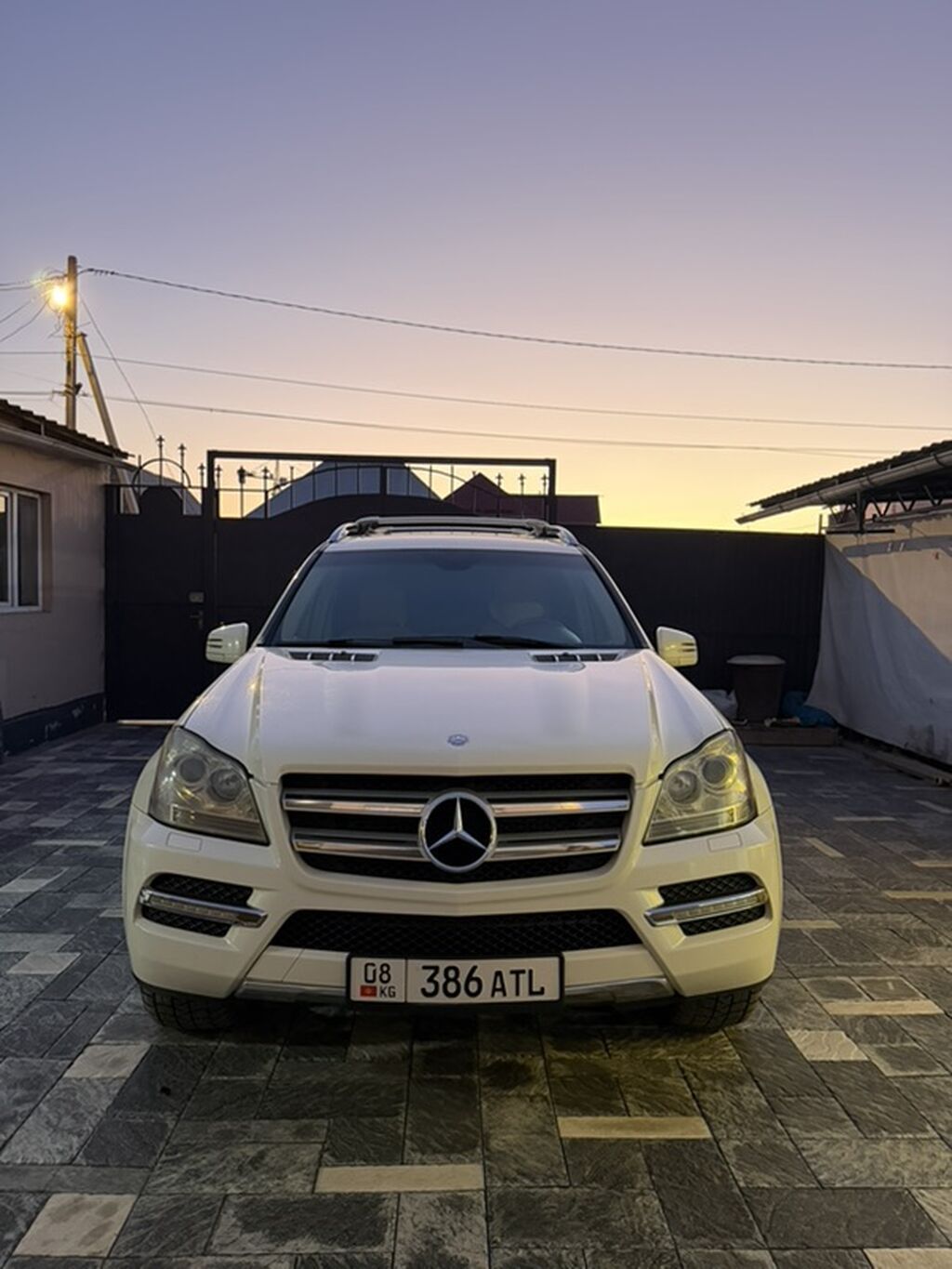 Mercedes-Benz GL-Class