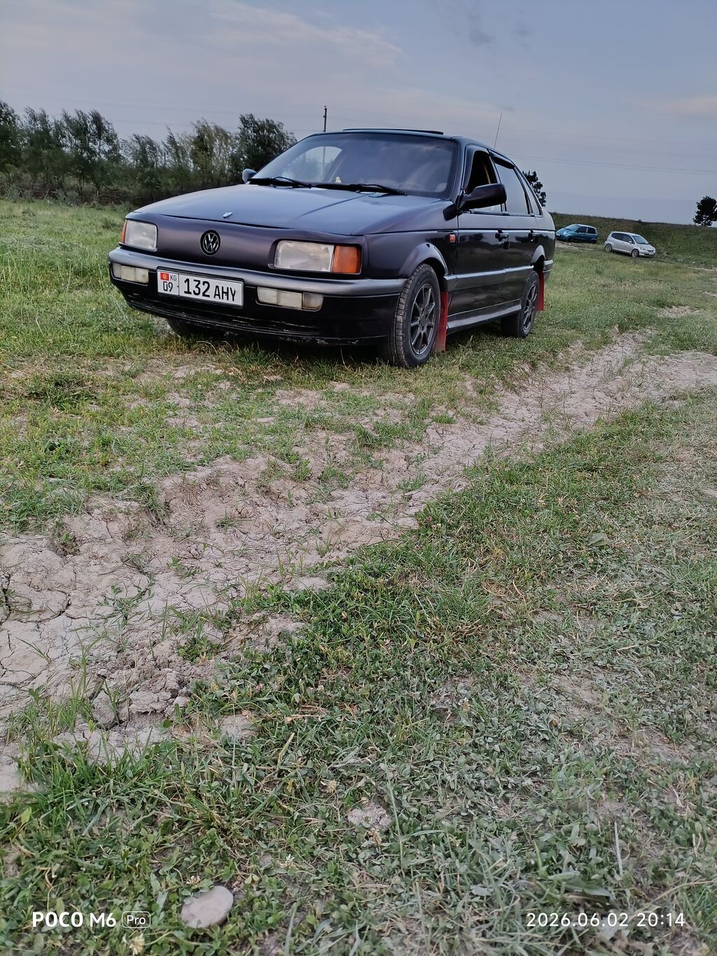 Volkswagen Passat: 1991 г., 1.8 л, Механика, Бензин, Лифтбек: фото 1