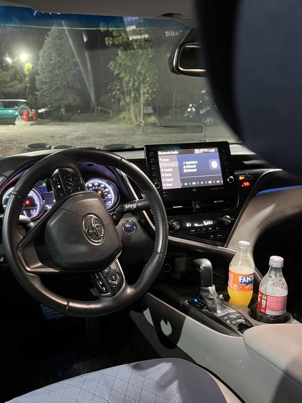 Toyota Camry: 2020 г., Гибрид, Седан: фото 6