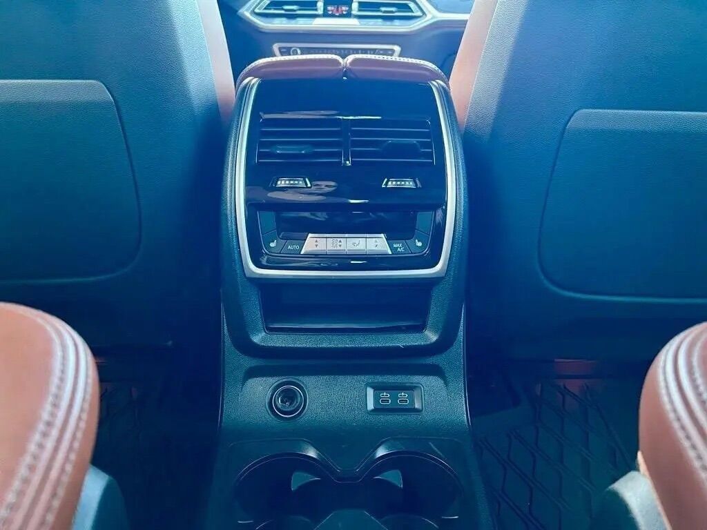 BMW X7: 2021 г., 3 л, Автомат, Бензин, Кроссовер: фото 8
